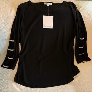89th+Madison elegant stretchy black blouse with open arms and jewel accents